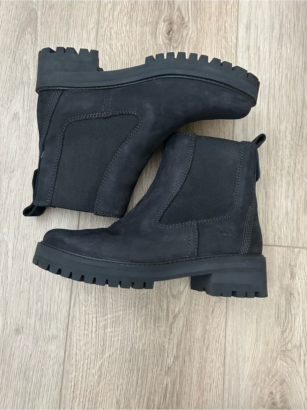 Timberland Black Chelsea Boots size 8